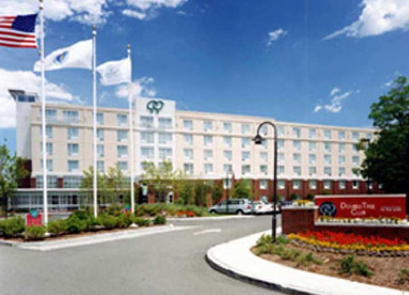 Doubletree By Hilton Hotel Boston Bayside Екстериор снимка